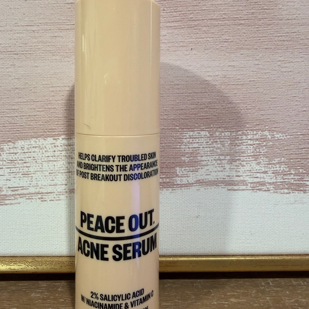 Peace Out Acne Serum - Cream